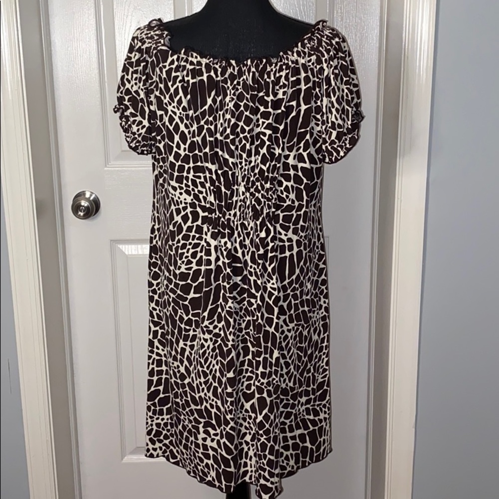Dress - Picture 4 of 7